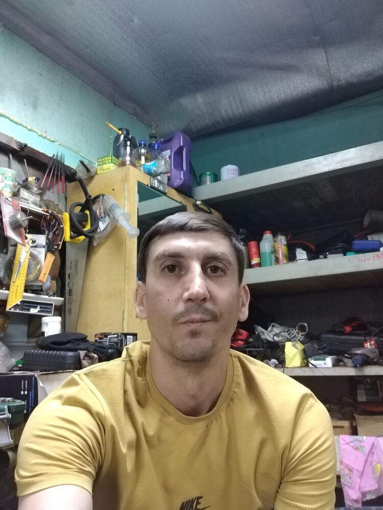  44566042  Oleg, 40 ,    