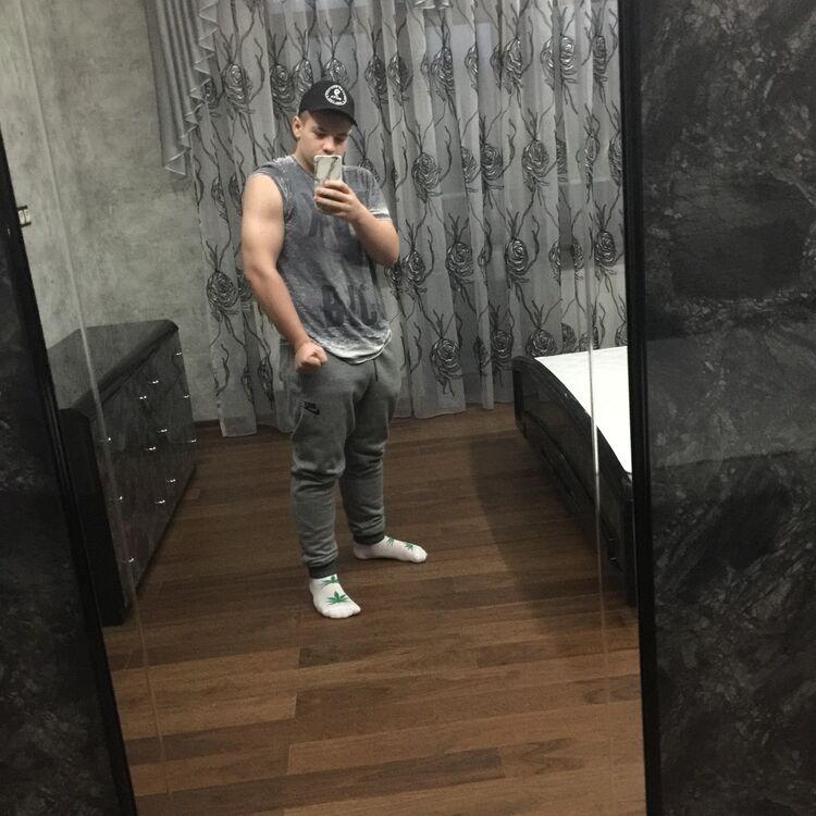  8704982  , 27 ,    