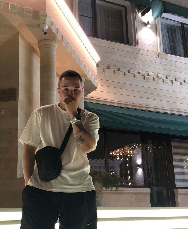  37635752  , 22 ,    -