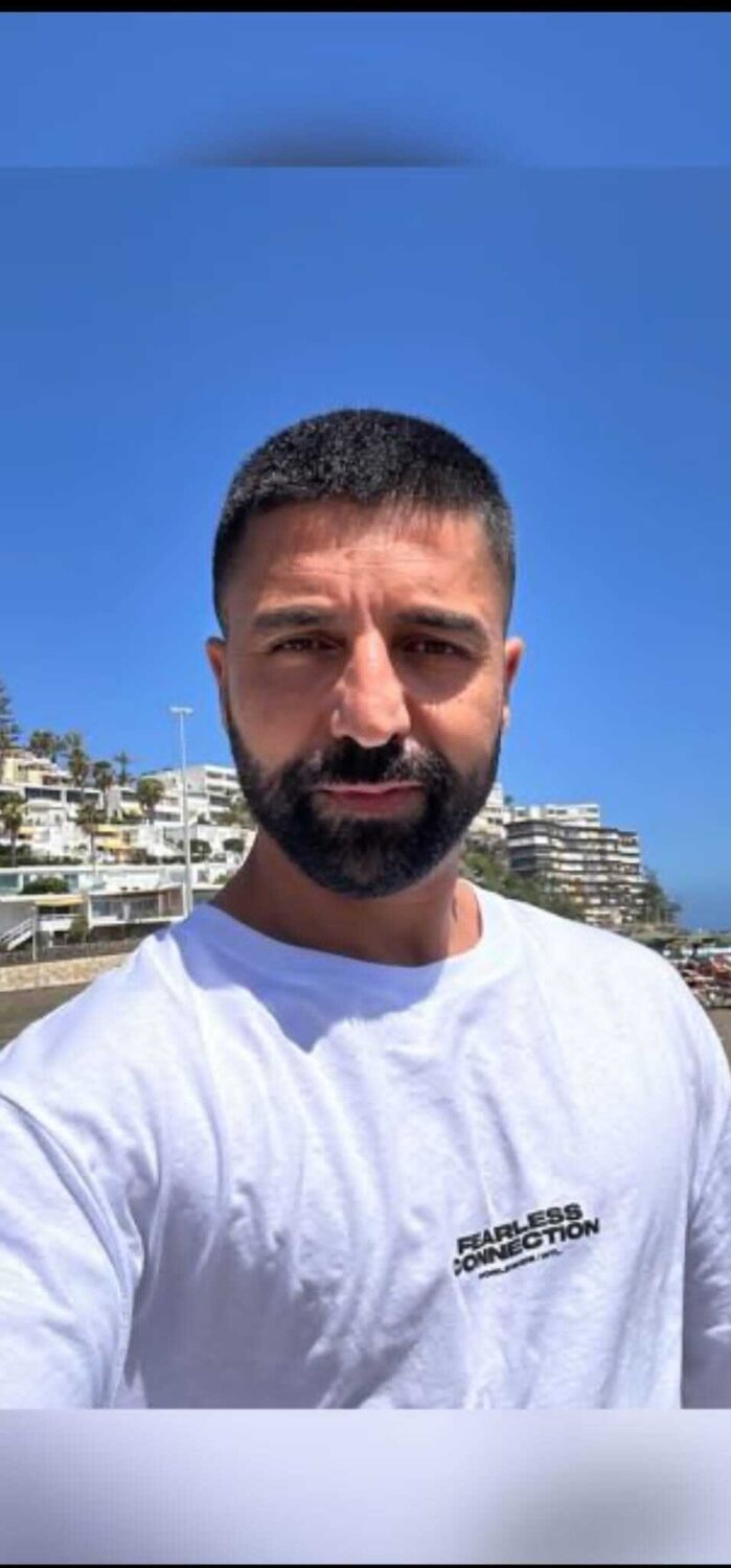  Chene-Bourg,   Aram, 29 ,   ,   