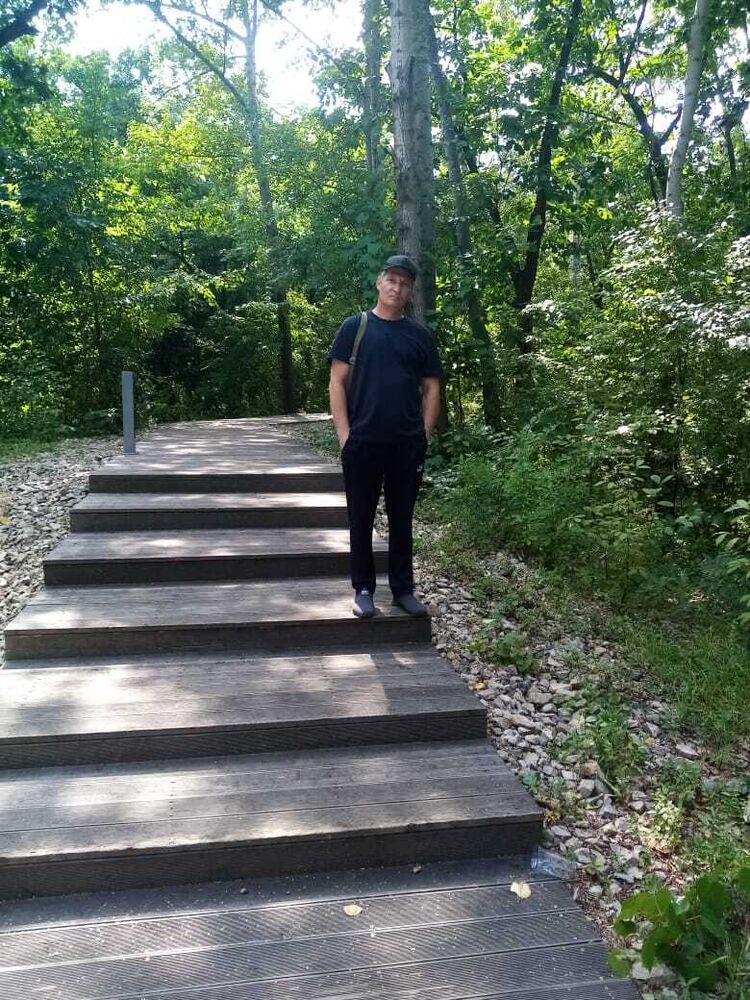  46912712  , 39 ,    