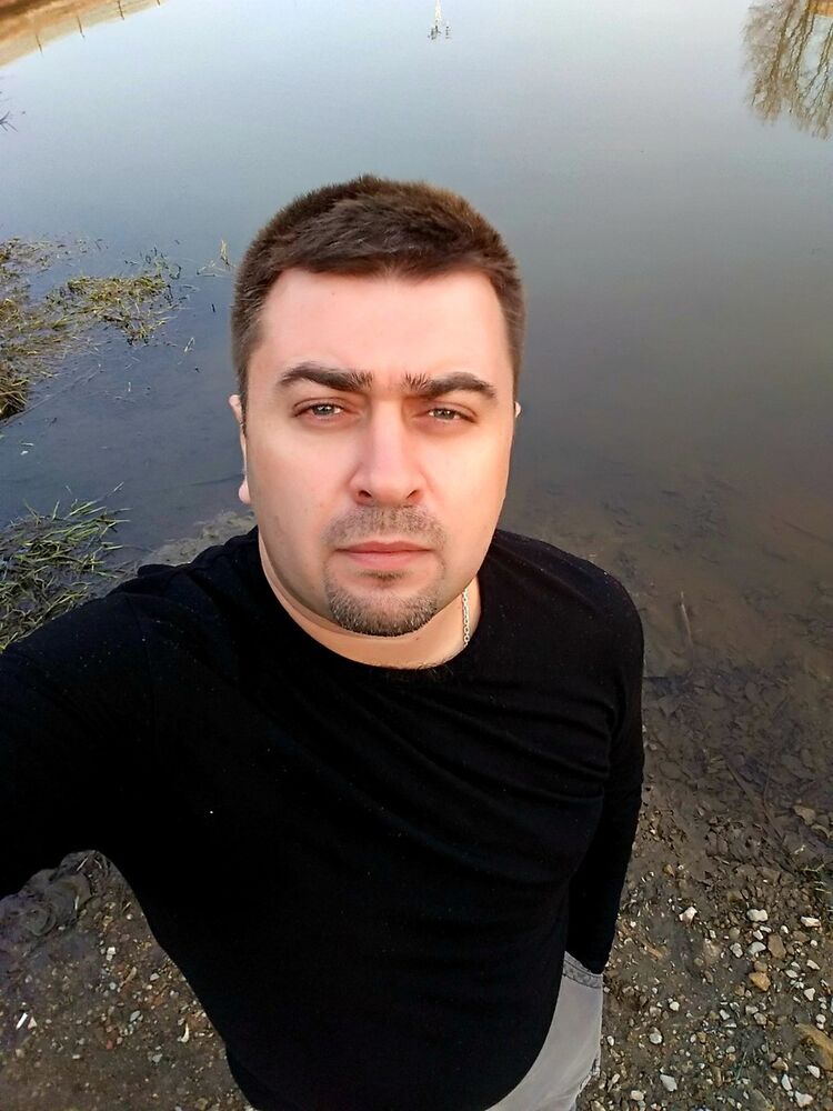  ,   Mikki, 43 ,   ,   , c 