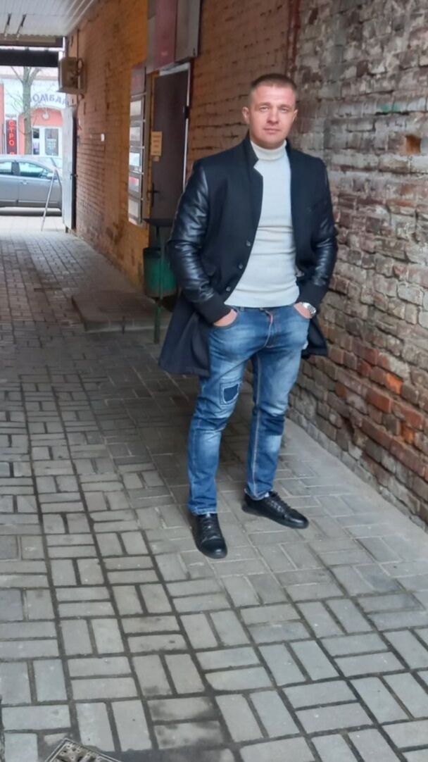  ,   Oleg, 35 ,   ,   