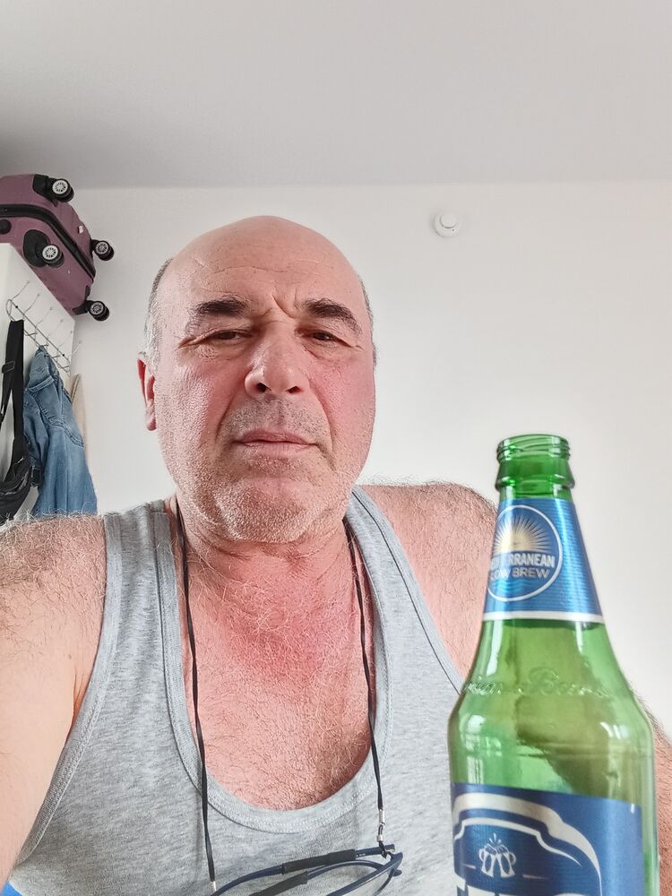  51836412  Adem, 56 ,    