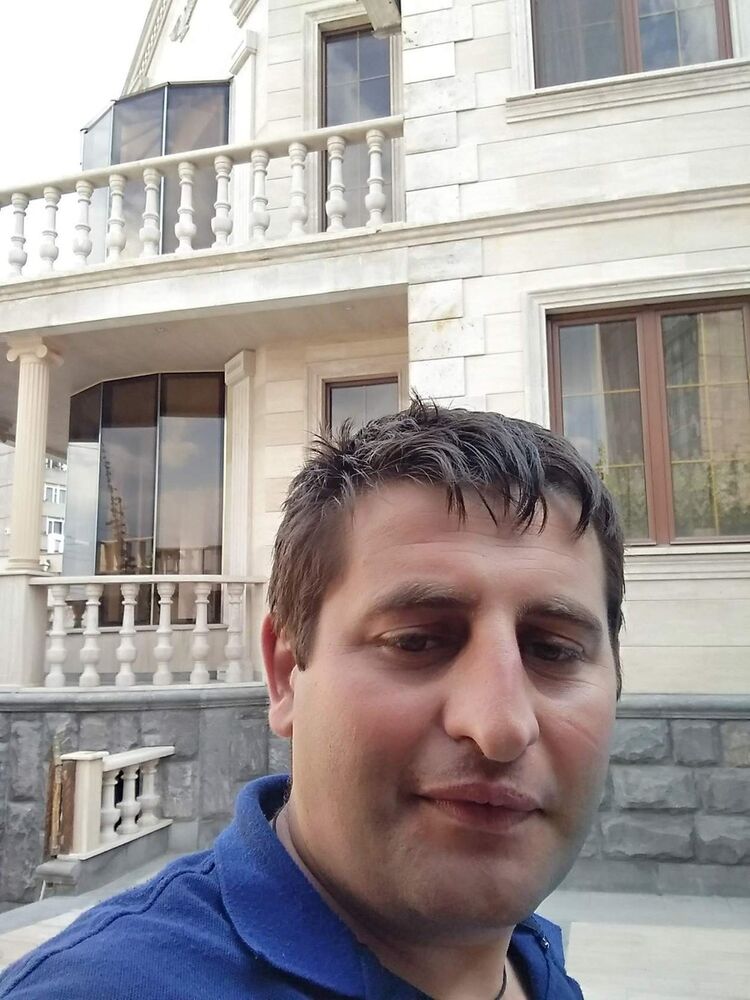  ,   Armen, 36 ,   ,   , c 