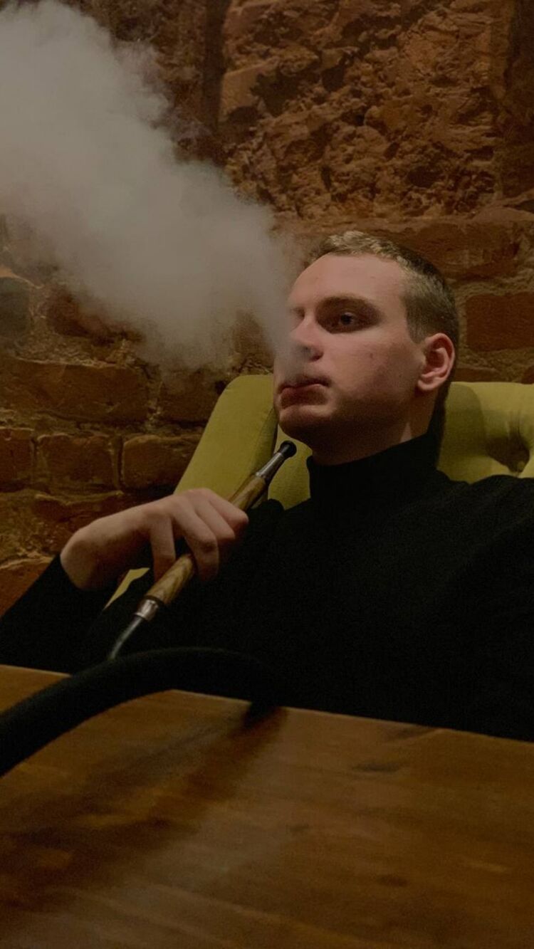  46477802  , 22 ,    