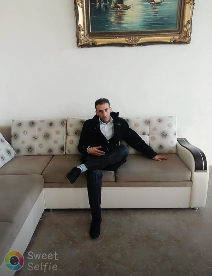  28062762  , 40 ,    