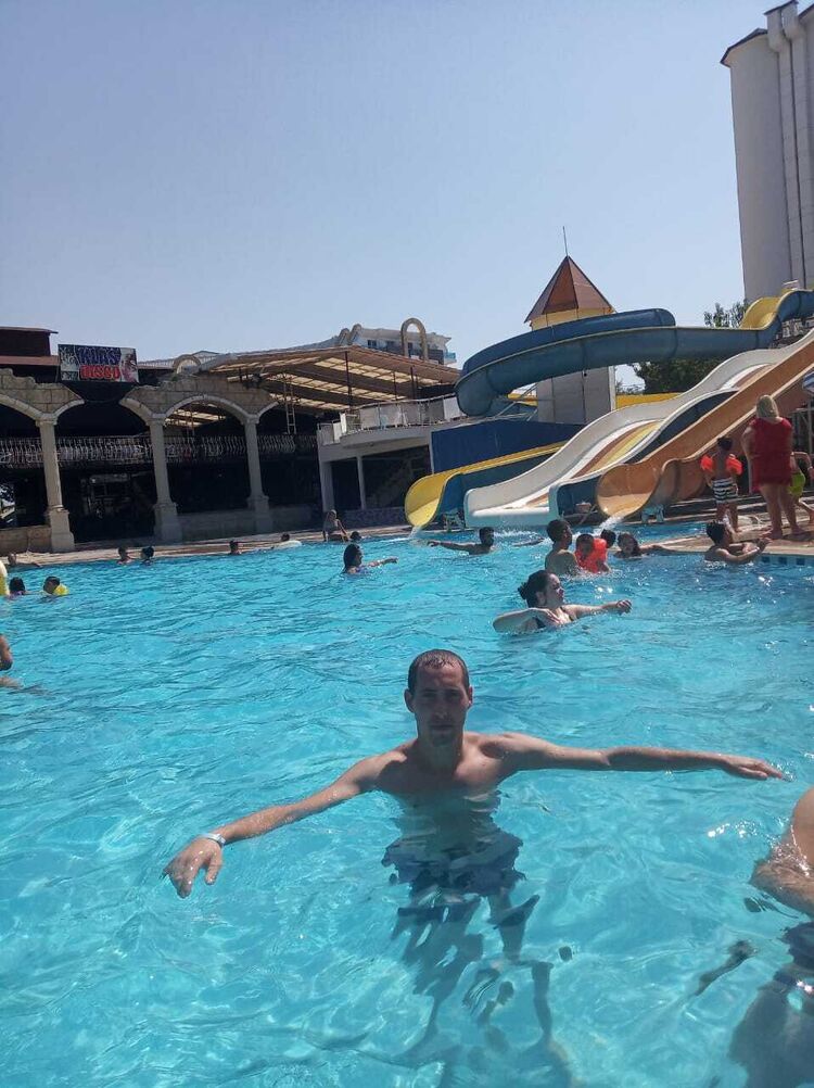  ,   Nikita, 34 ,   ,   