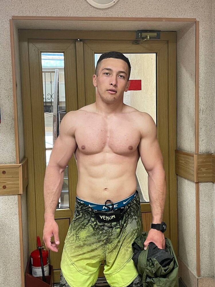  40420782  , 28 ,    -