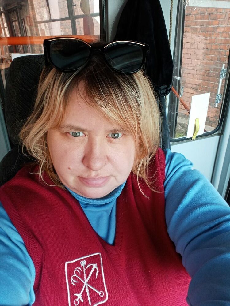  -,   , 52 ,     