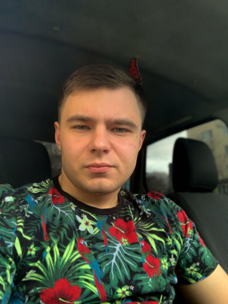  26135012  Slava, 26 ,    