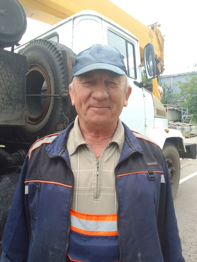  28053652  , 69 ,    