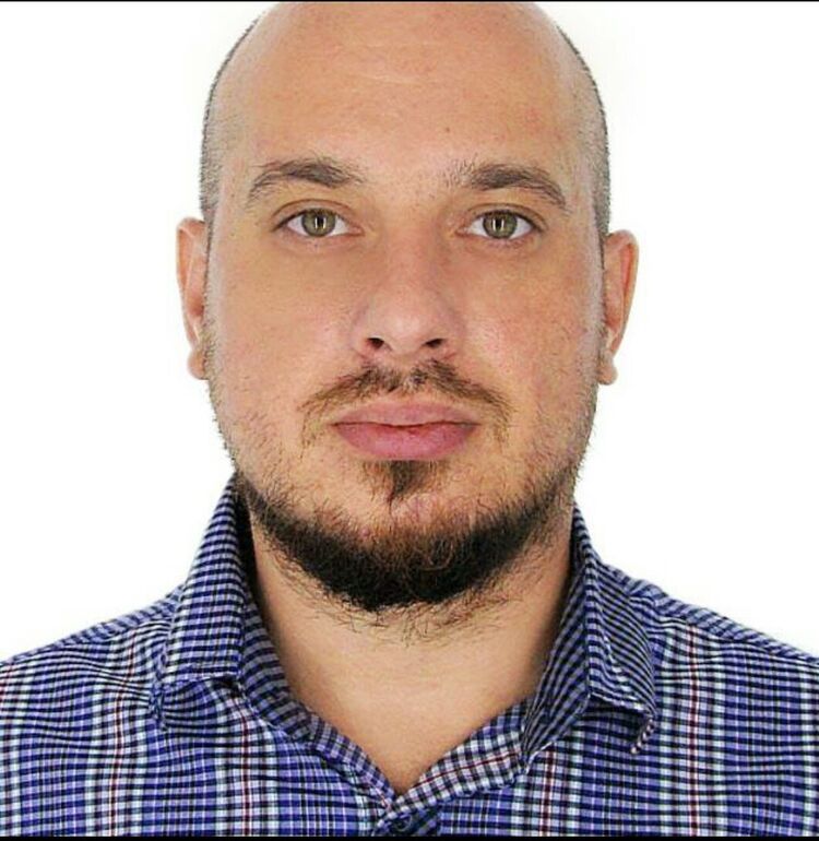  17631132  Sanchiiz, 41 ,    