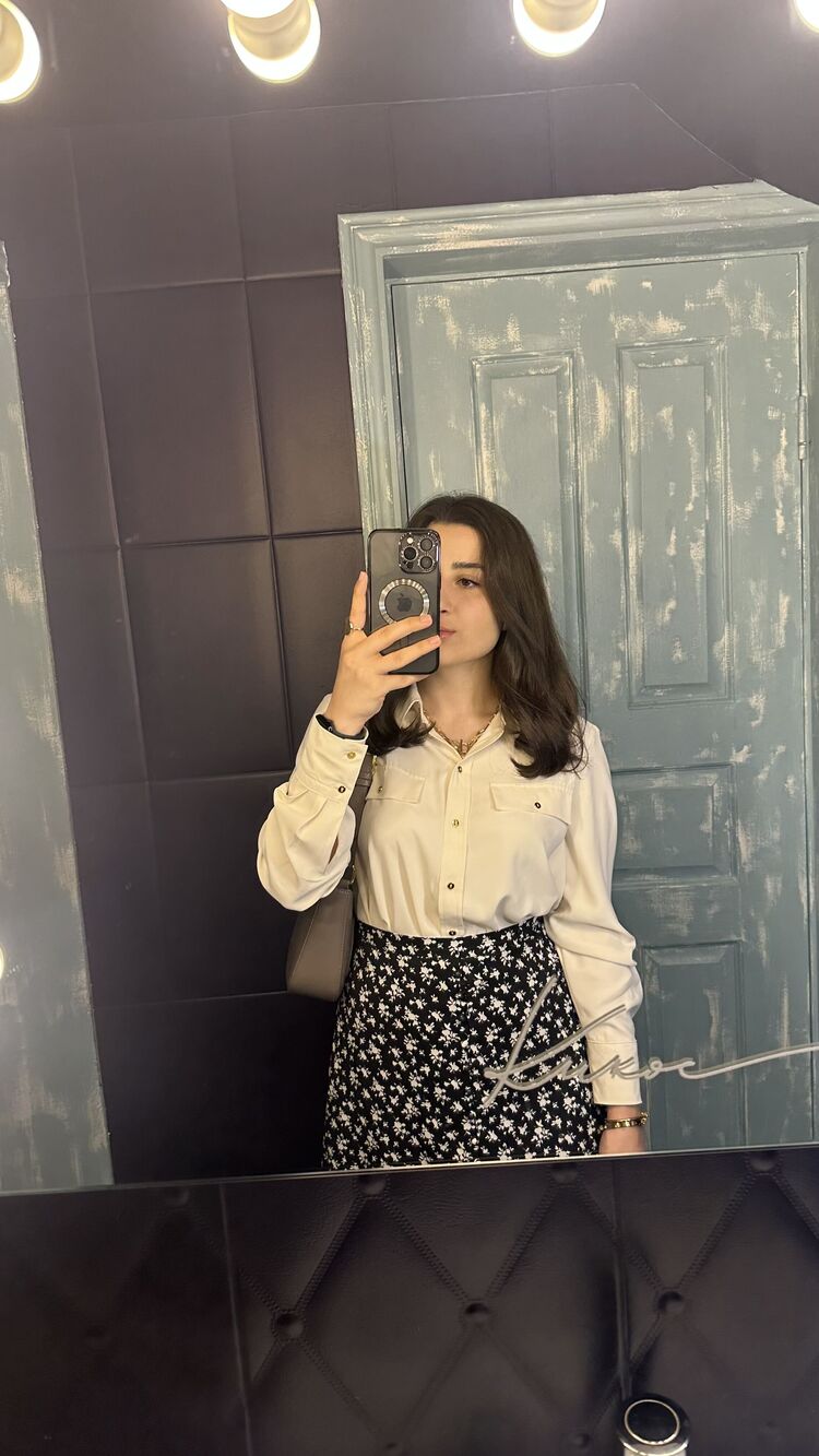  37810752  Daisy, 22 ,    