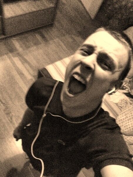  5295232  Alexander, 29 ,    