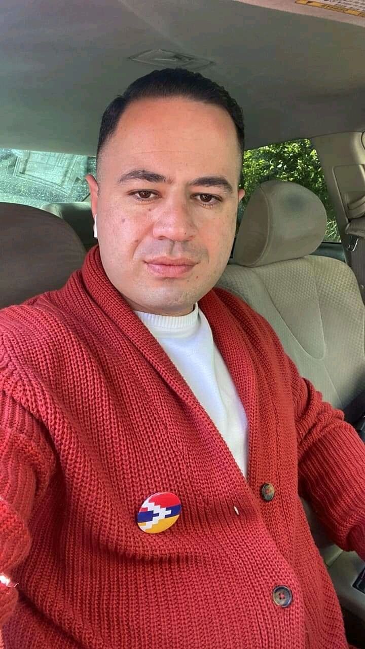  ,   Niel Steve, 49 ,   c 