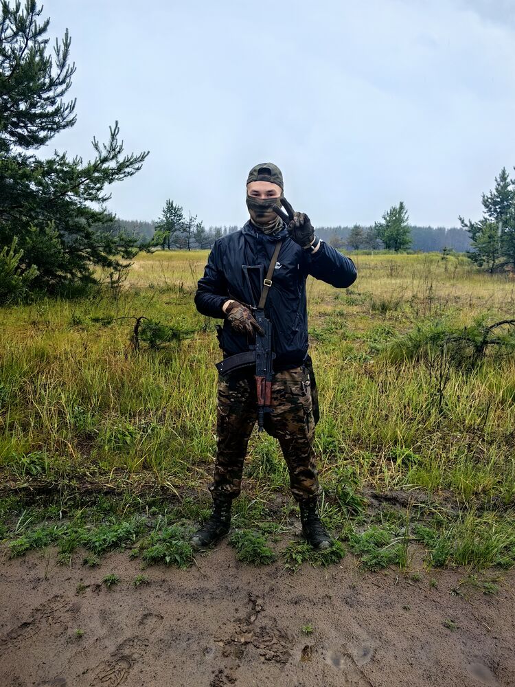  ,   Igor, 22 ,   ,   