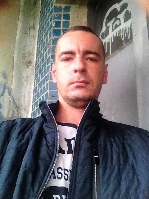  -,   Dron, 37 ,   ,   , c 