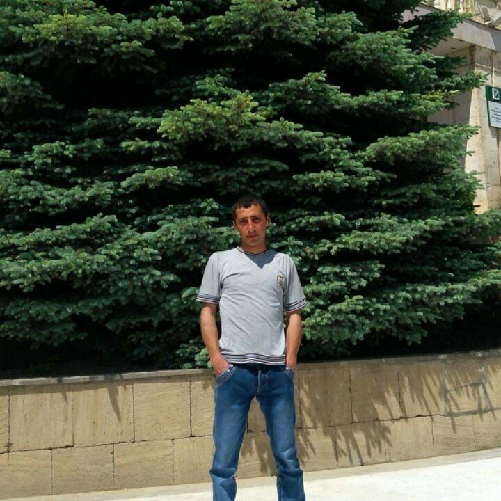  ,   Armen, 32 ,   ,   , c 