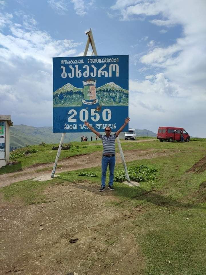  43524192  Yura, 37 ,    