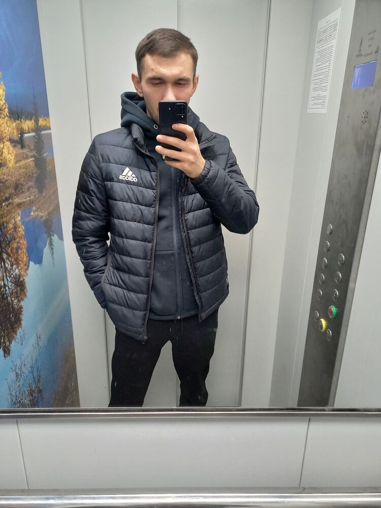  ,   Zhenya, 24 ,   