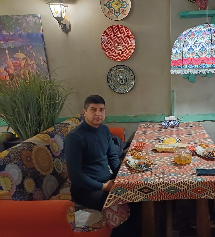  54177832  Nazir, 37 ,    