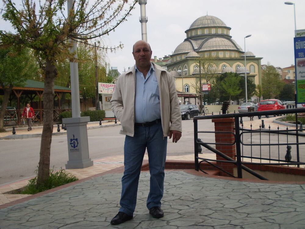  ,   VAHID, 56 ,   