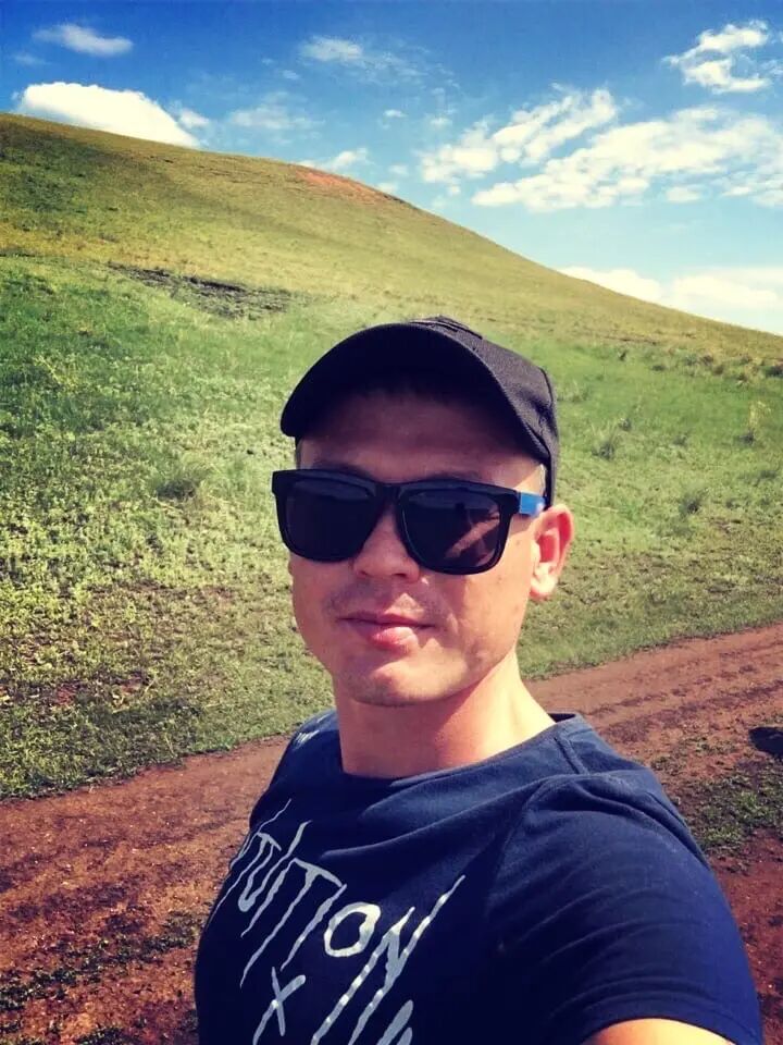 ,   Mihail, 37 ,   ,   