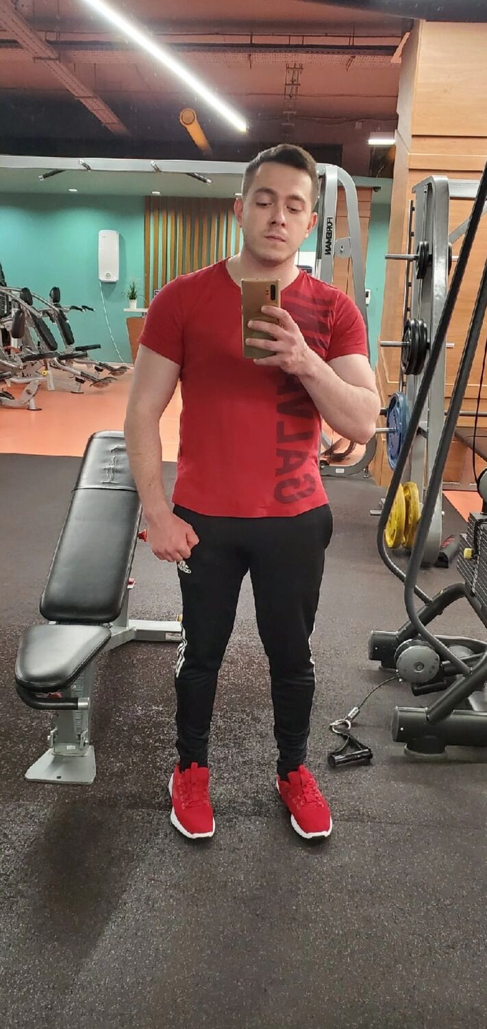  32733262  Timur, 29 ,    