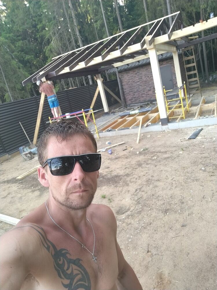  21128692  , 35 ,    