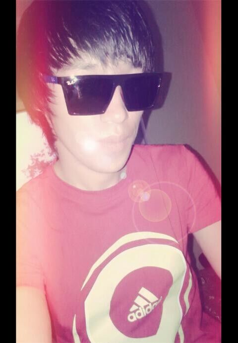  ,   Erlan, 31 ,   