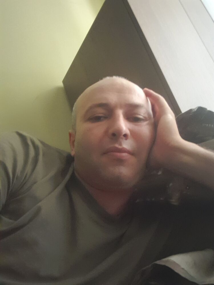  45638672  Luka, 32 ,    