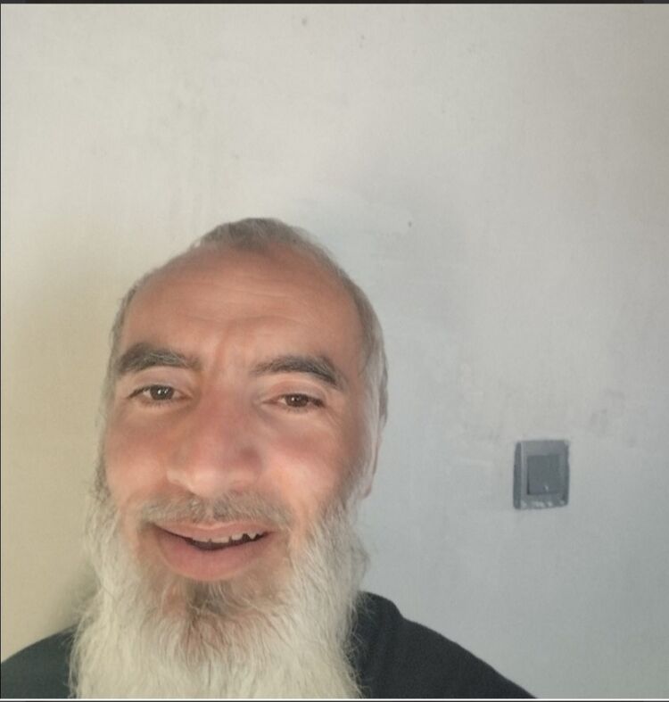  53524082  Perviz, 39 ,    