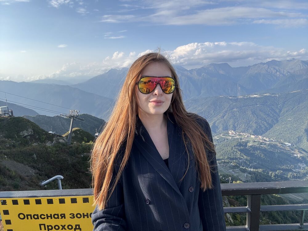  ,   Hanna, 23 ,   ,   , c , 