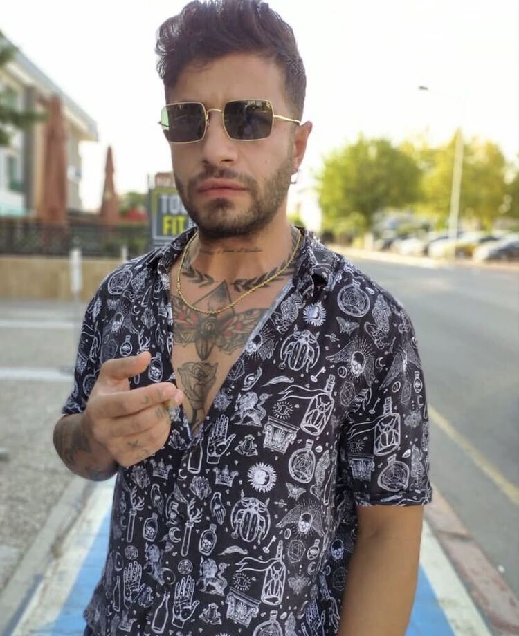  54748232  Yusuf, 31 ,    Aydin