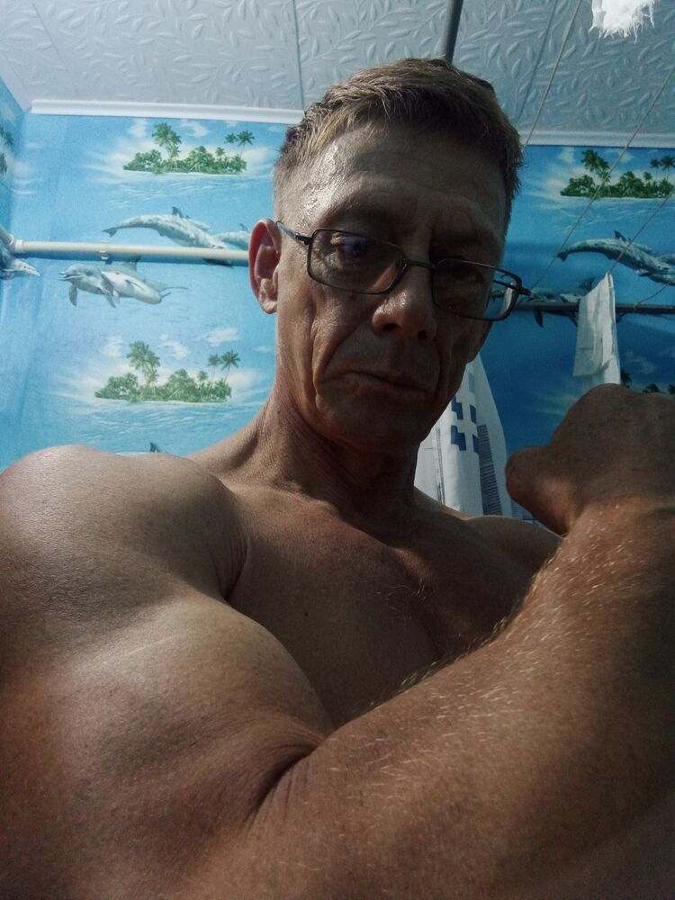  44086342  Andrey, 54 ,    