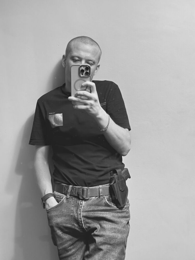 53779502  , 32 ,    