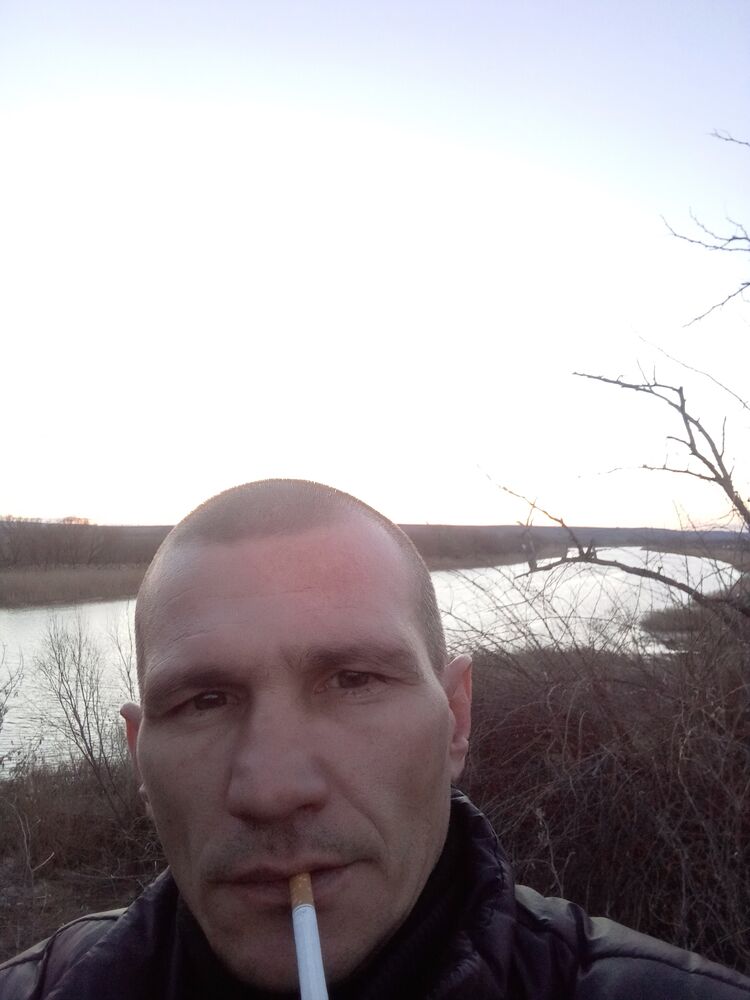  ,   Dron, 45 ,   ,   