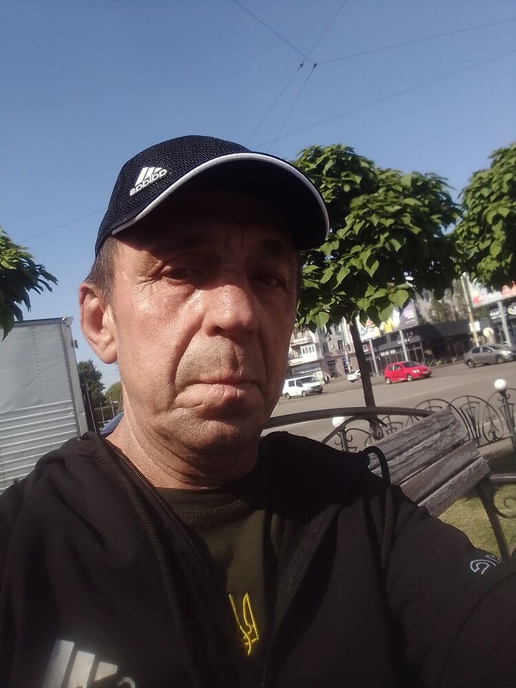  43096552  , 56 ,    