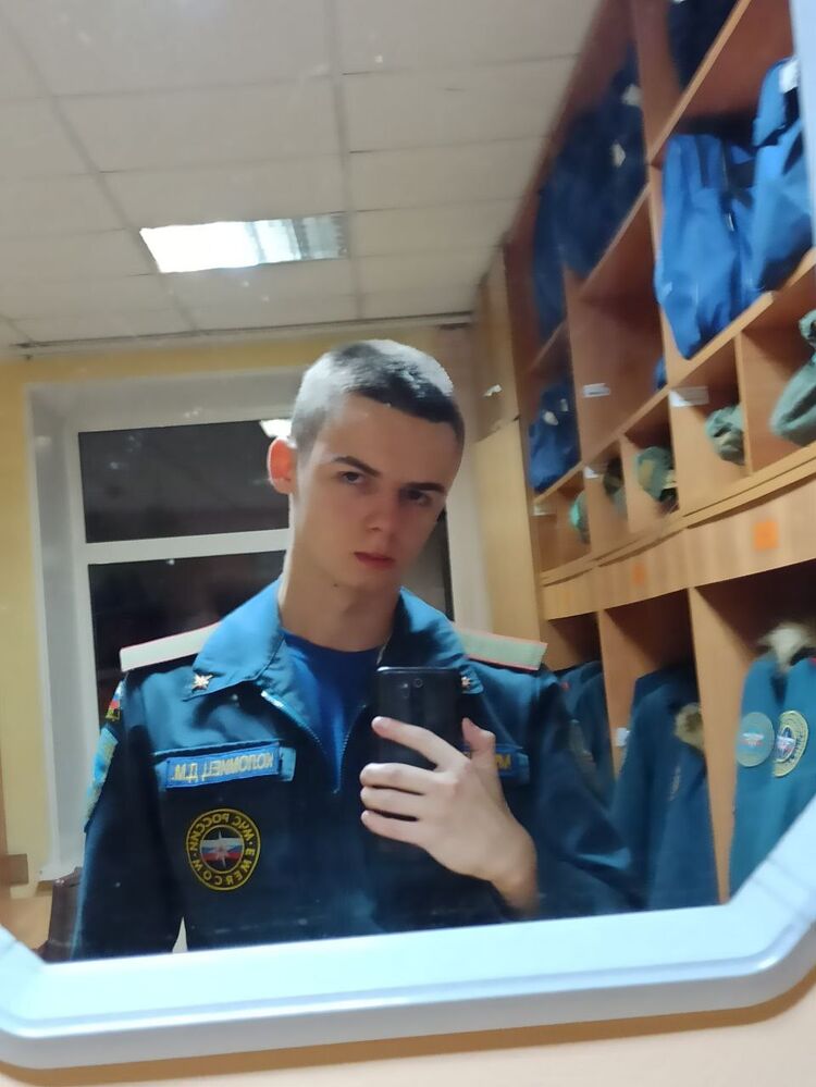  34699812  , 22 ,    