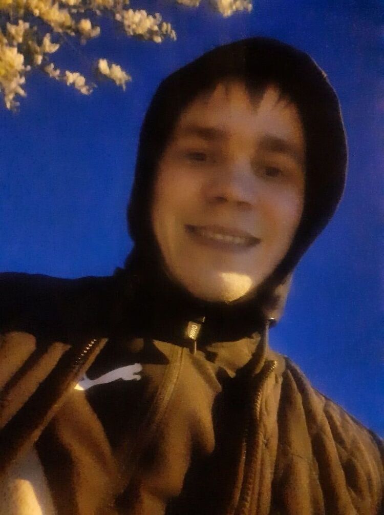  42466912  , 27 ,    