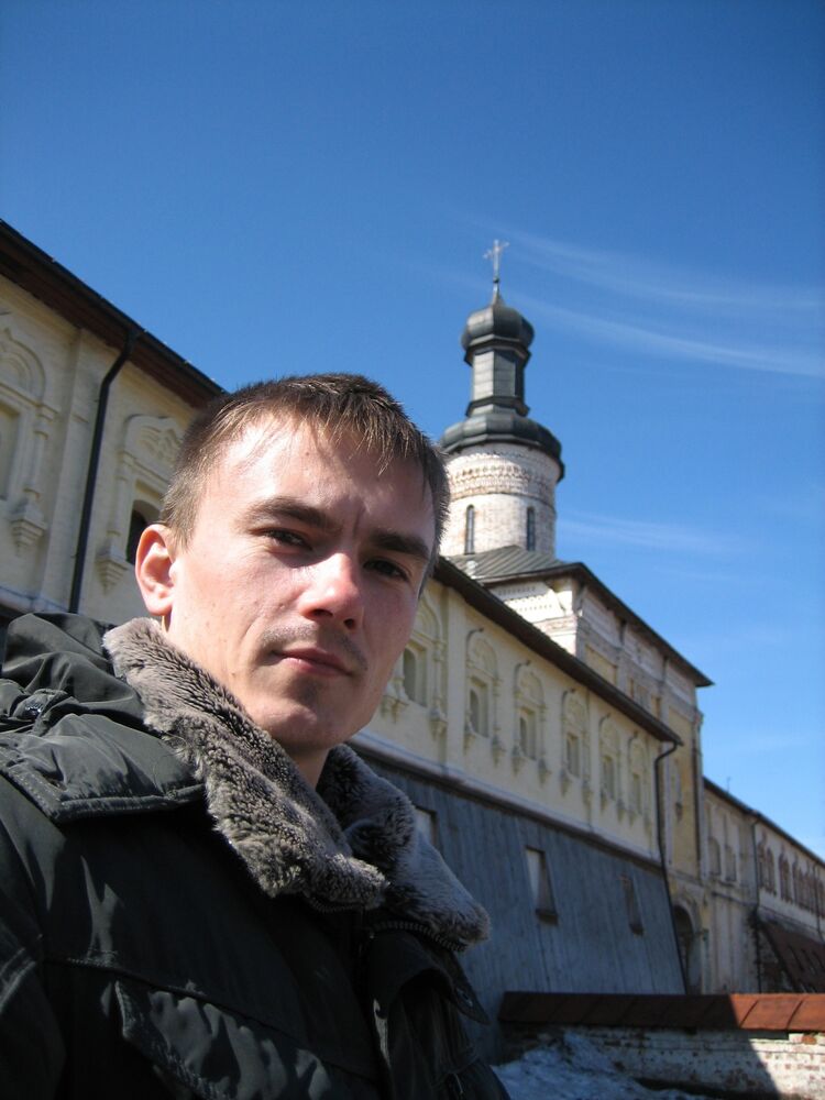  ,   Mikhail, 40 ,   ,   