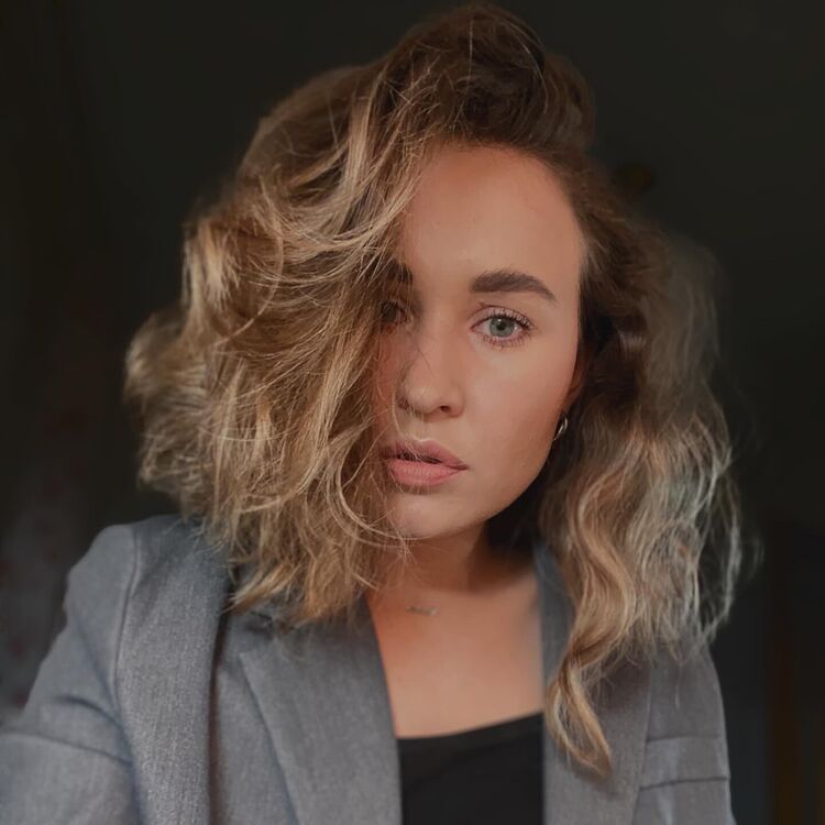  31939442  , 27 ,    -