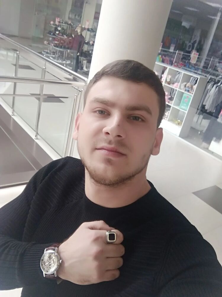  30839882  , 28 ,    