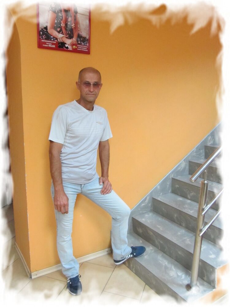  10767822  Valeri, 60 ,    