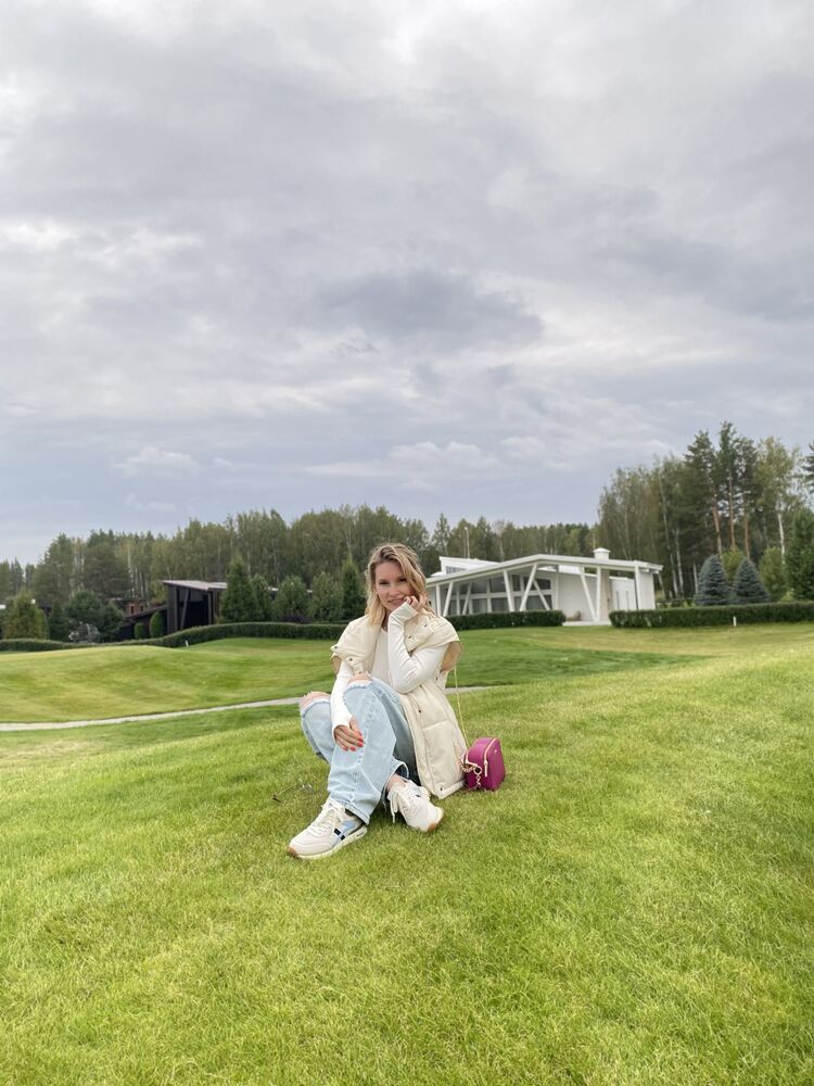  ,   Milana, 32 ,   ,   