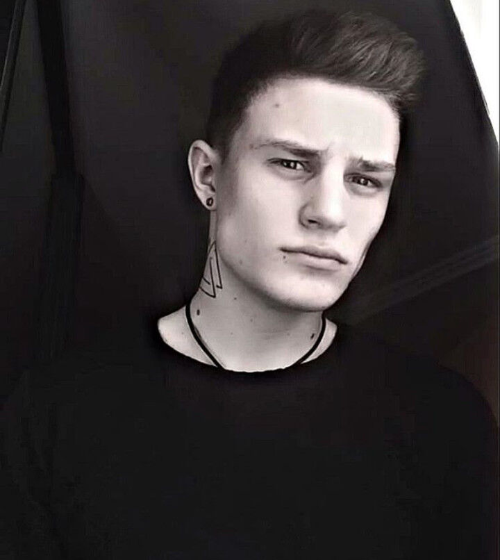  17456182  Oleg, 32 ,    