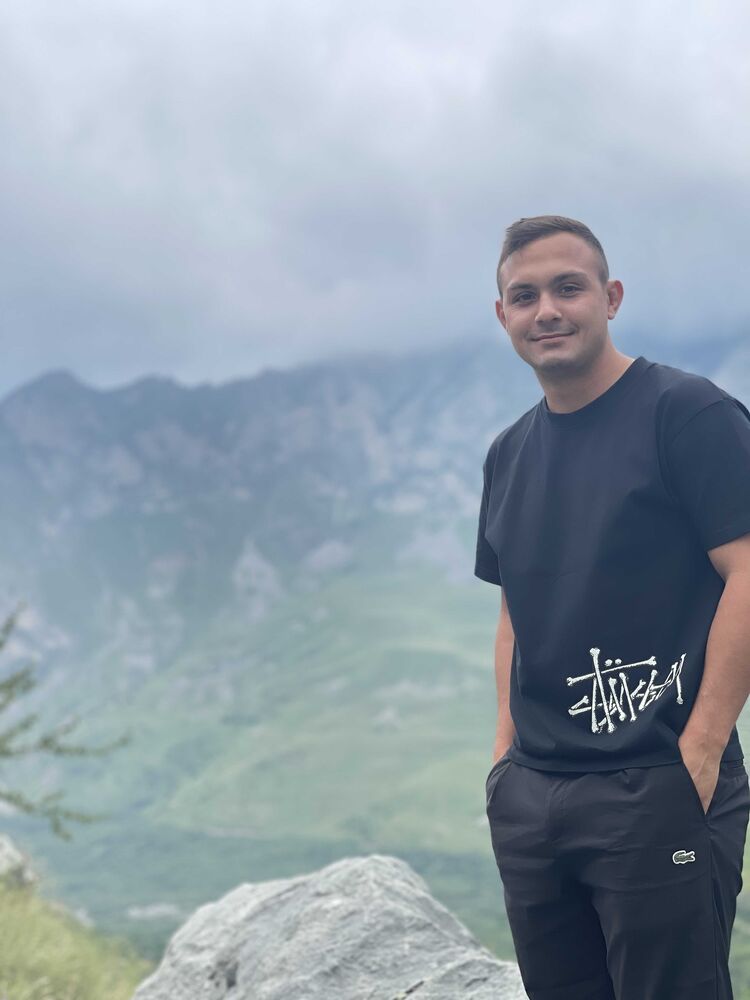  49740382  Roma, 26 ,    -