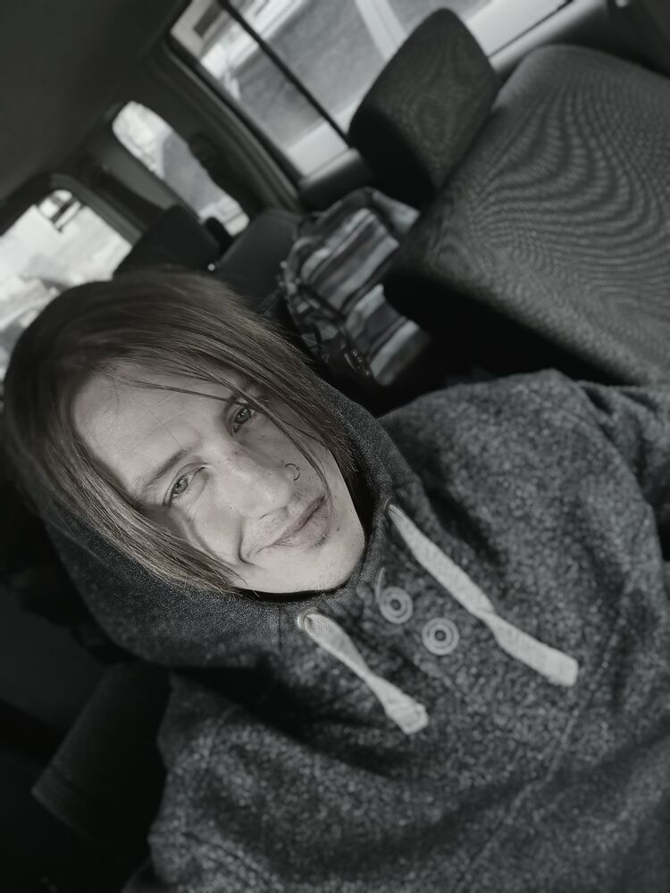  42352292  Dmitry, 37 ,    