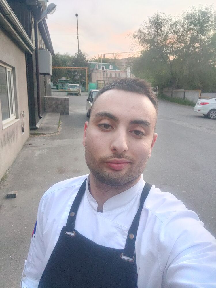  26882332  , 27 ,    